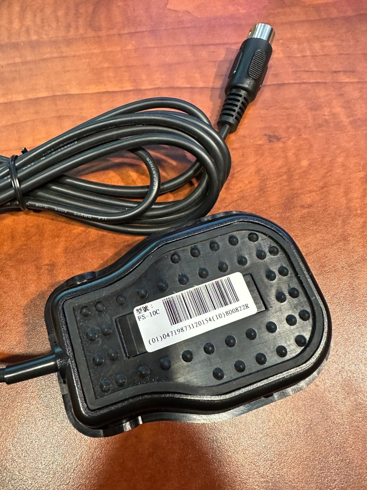 FS-10C Nonslip Surface Momentary Contact Foot Pedal Switch