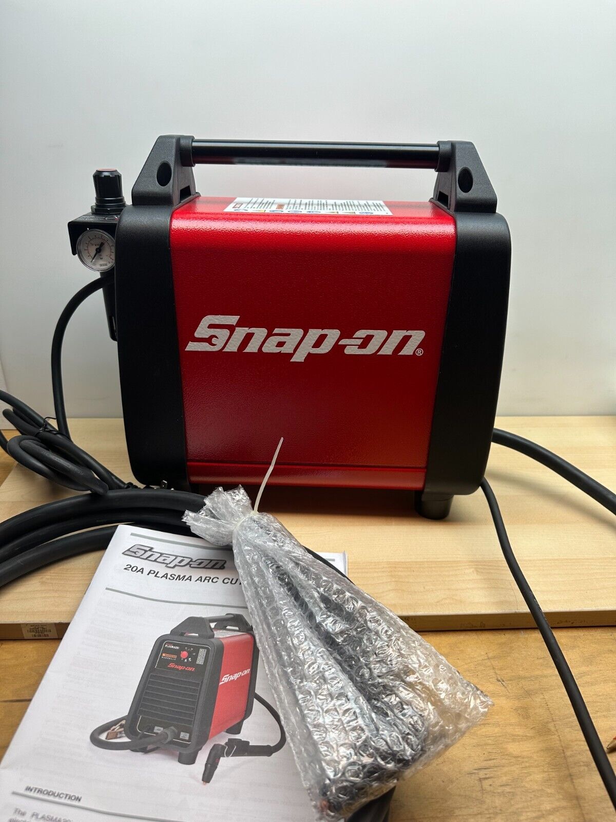 Snap-On 20i Plasma Cutter Machine 20 Amps Arc Cutting Machine OPEN BOX