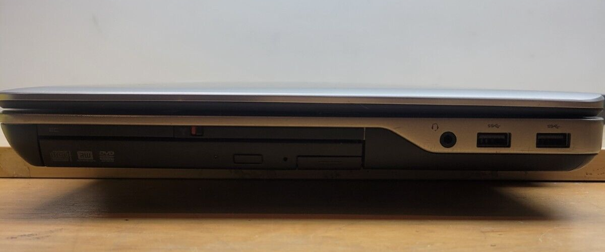 Dell Precision Workstation M2800 Intel i7-4810MQ @ 2.8GHz (QUAD) 16GB 256GB SSD