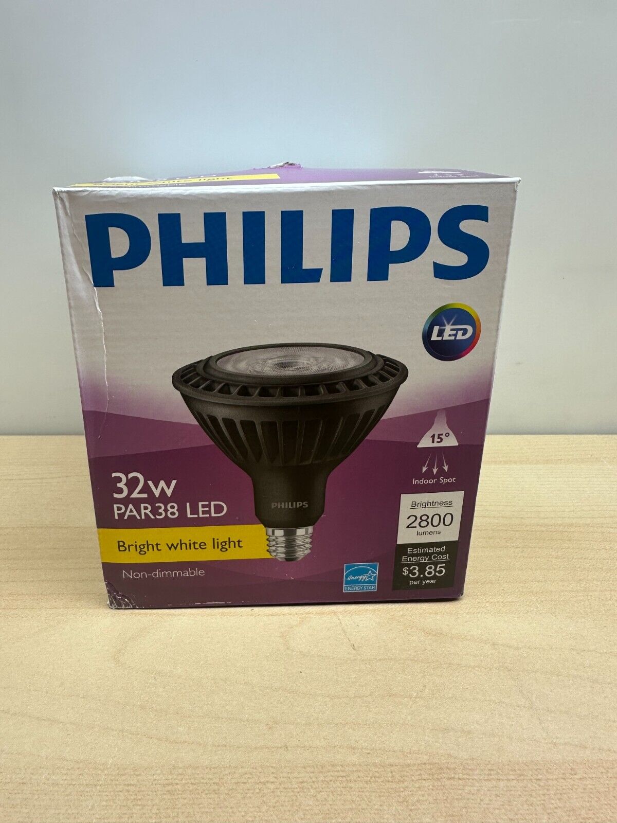 Philips PAR38 LED 32W 2800 Lumens E26 Medium Base Indoor SPOT (Black)