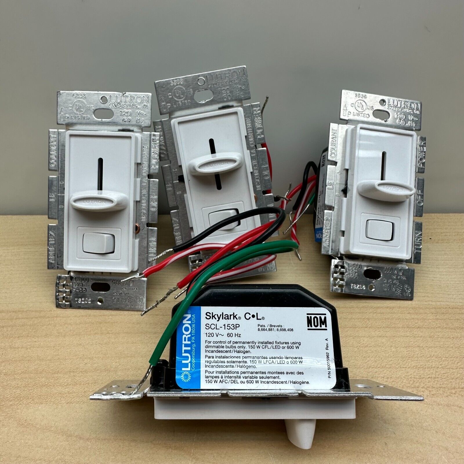 LOT 4x Lutron Skylark C.L Dimmer for dimmable LED Halogen, Incandescent SCL-153P