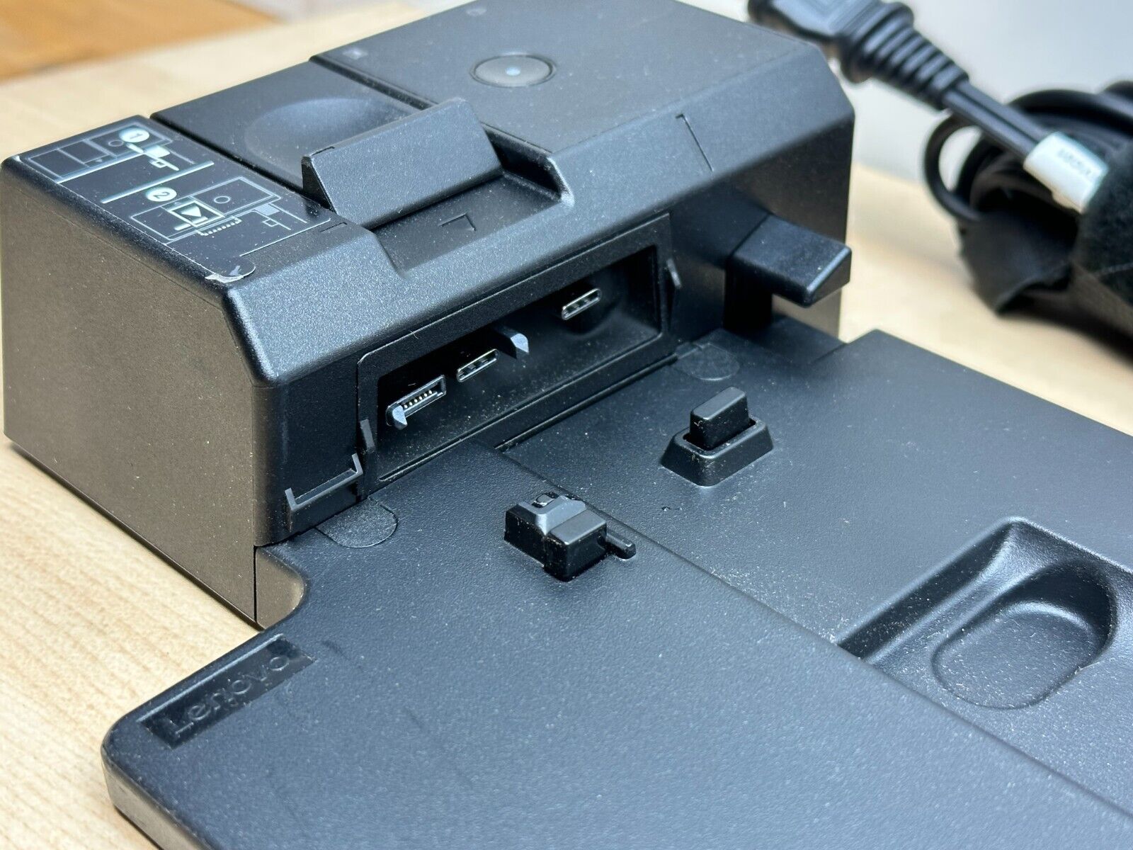 Lenovo 40AJ Docking Station T580 T480 T480s T490s w/ Genuine 170w AC Adapter