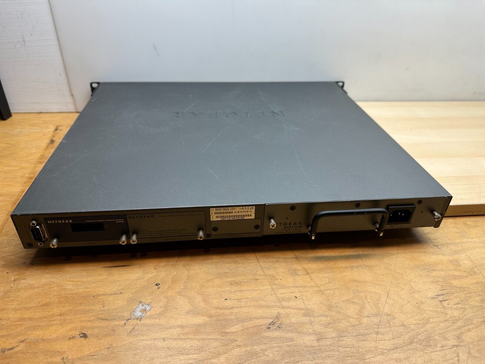 NETGEAR GSM7352S V2H1 ProSAFE 48+4 Gigabit Ethernet L3 Managed Stackable Switch