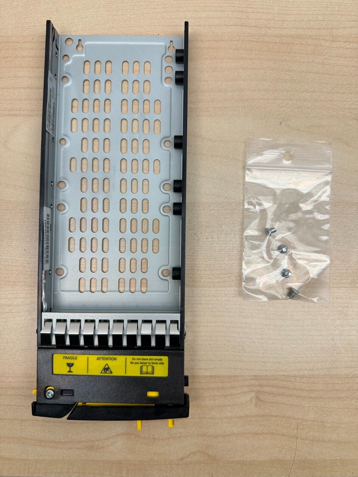 HPE 3PAR StoreServ 7200 7400 8200 710386-001 M6710 Hard Drive Tray Caddy 2.5" HP