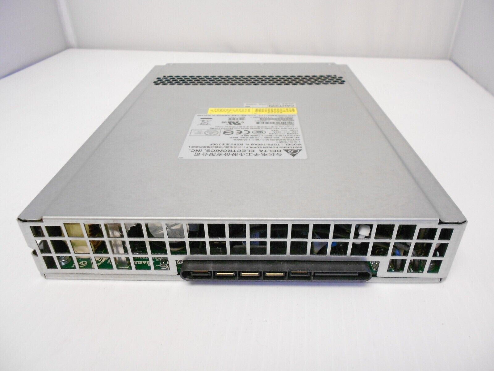 NetApp / Delta X519A-R6 DS2246 Array 750W Power Supply TDPS-750AB 114-00065 PS
