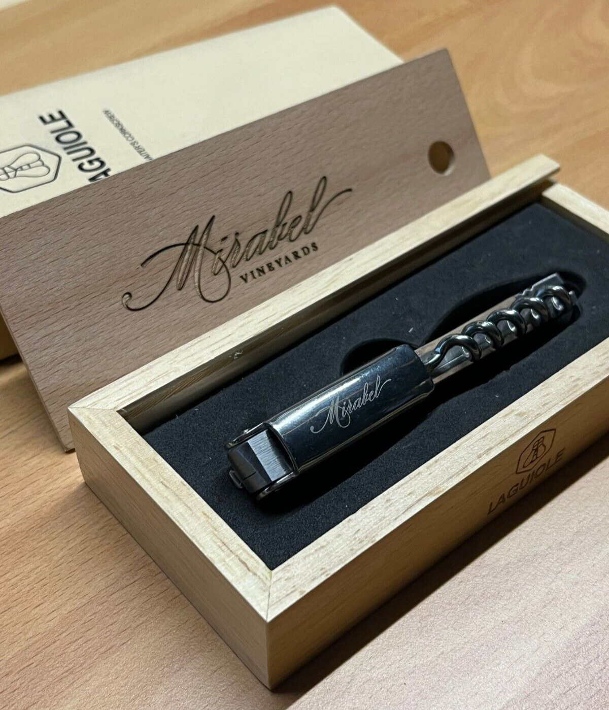 LAGUIOLE Waiter's Friend BOTTLE OPENER Corkscrew Mirabel Vineyard