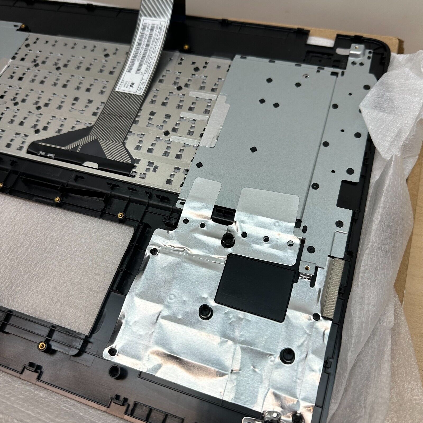 Asus X751M X751MA X751MD X751MJ PALMREST With Keyboard US English Layout