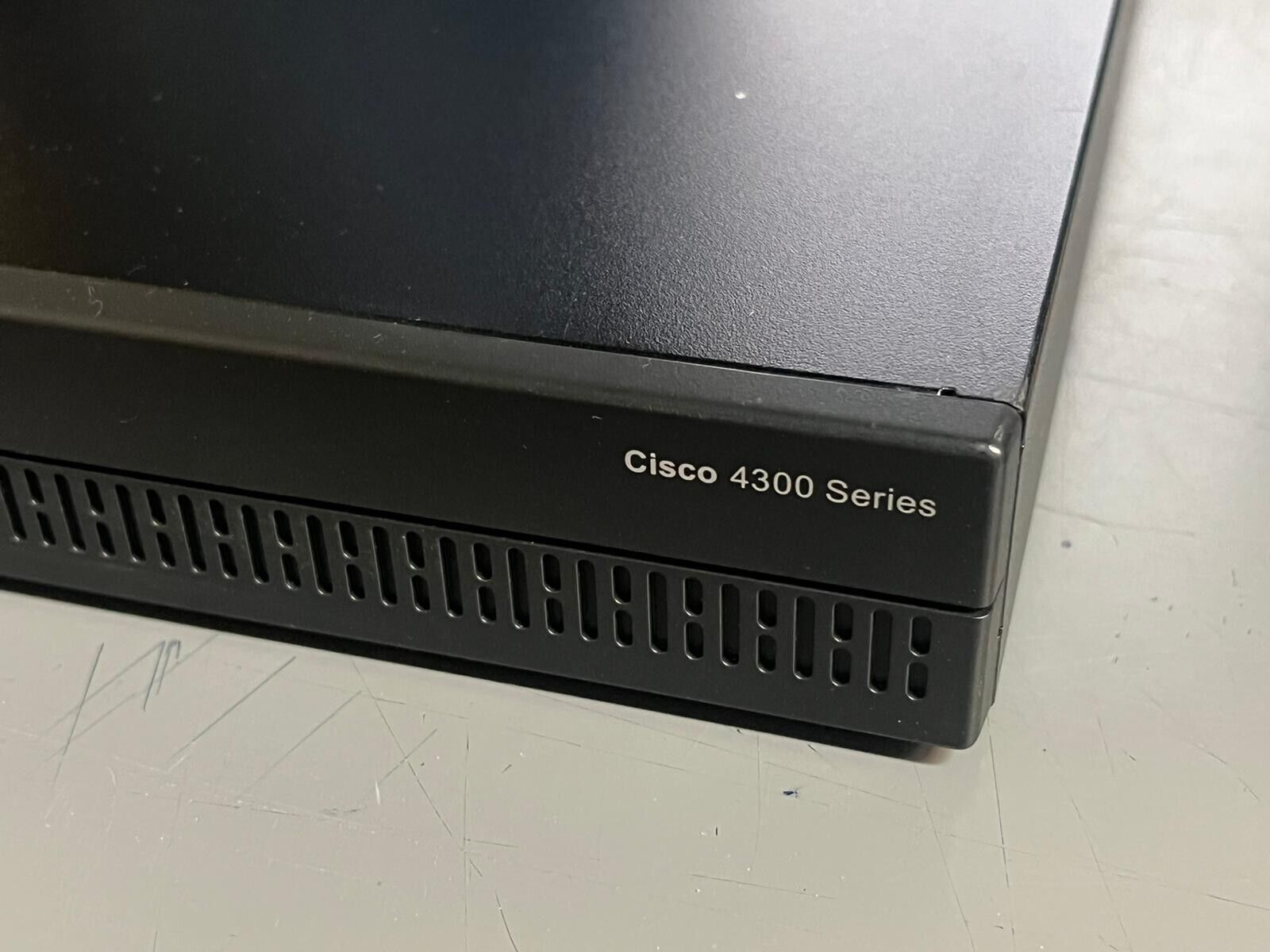 Cisco 4300 Series Integrated Services Router ISR4321K9 V04 No AC