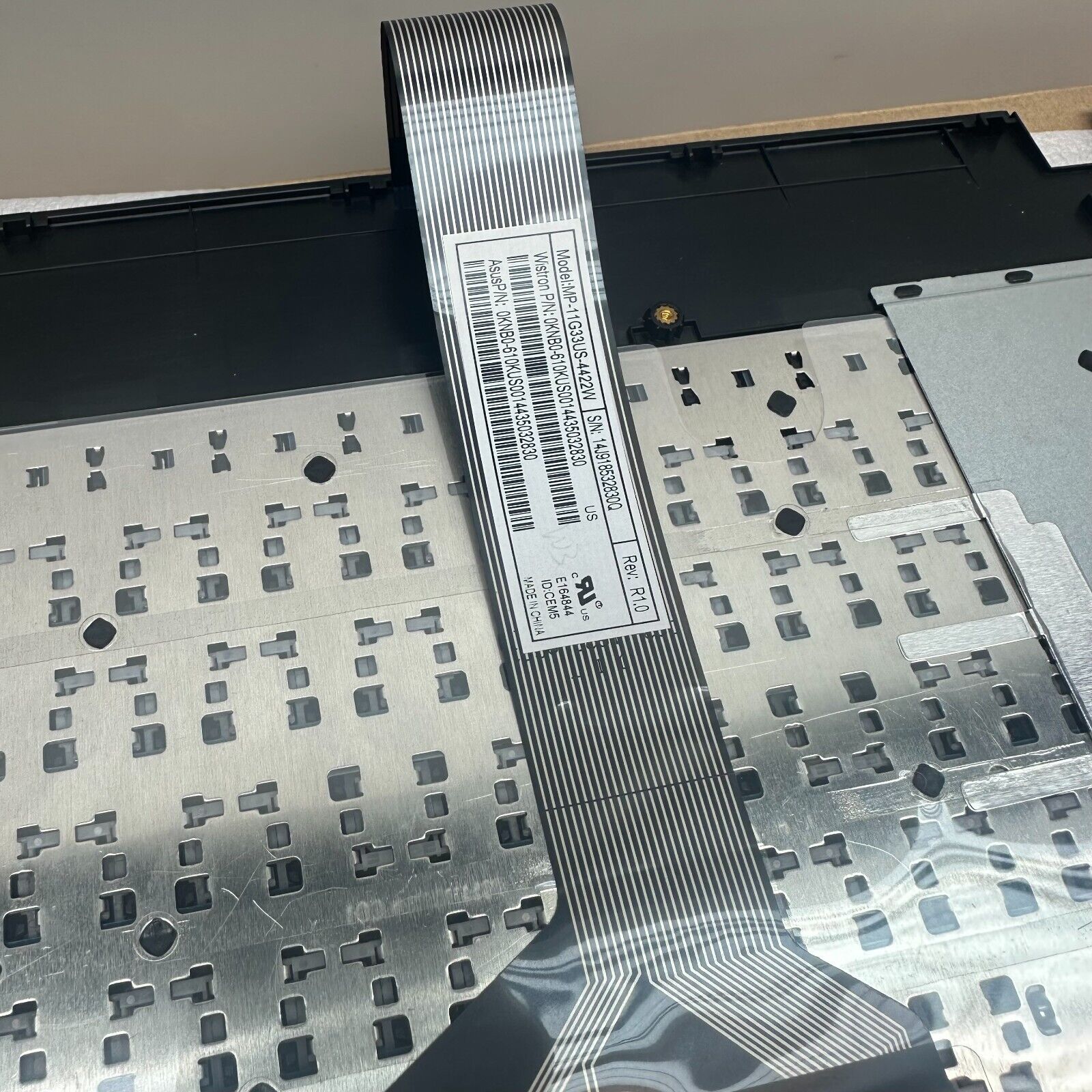 Asus X751M X751MA X751MD X751MJ PALMREST With Keyboard US English Layout