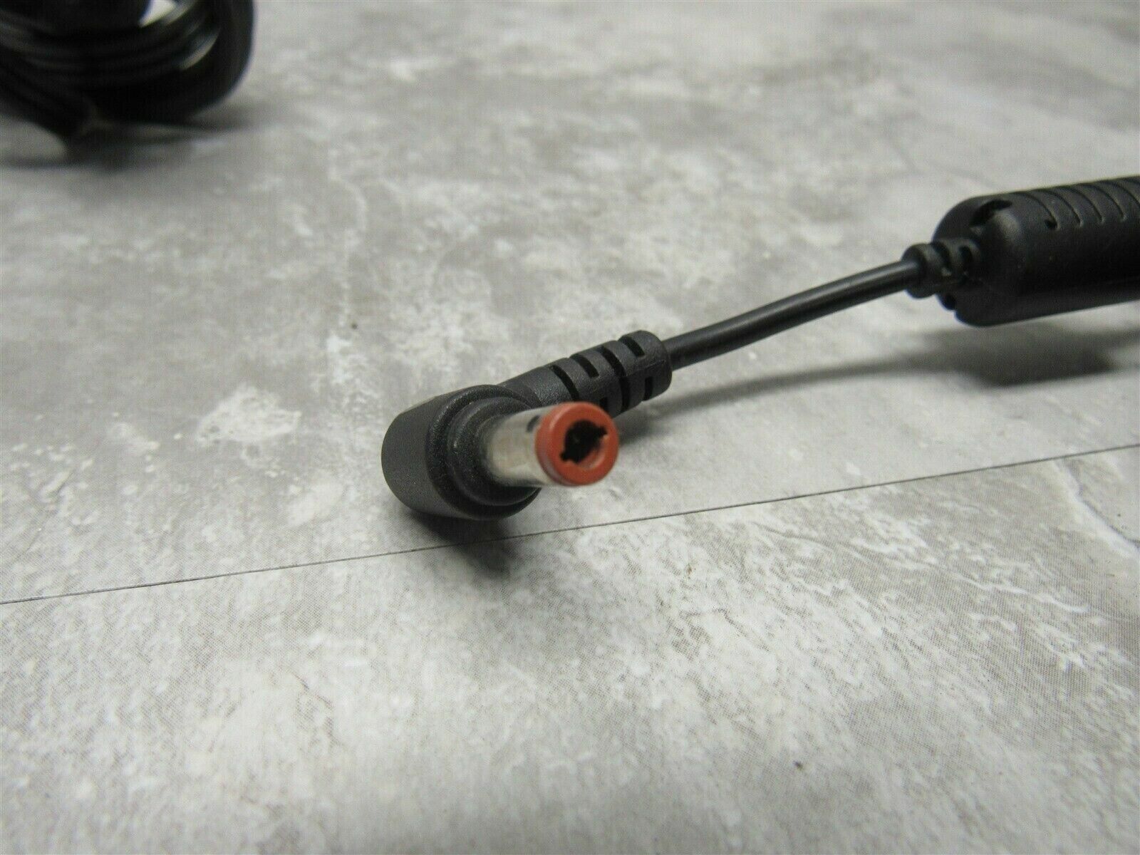 Genuine Lenovo AC Adapter - G550 G555 Z580 G580 G575 45N0220 45N0219 Charger