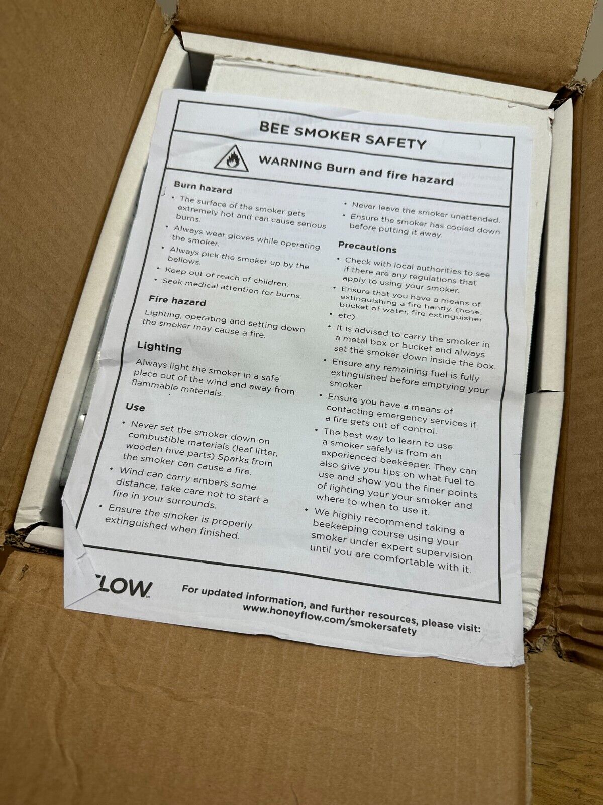 Mini Bee Hive Smoker Fumes Sprayer Stainless Steel Beekeeping Equipment Tool