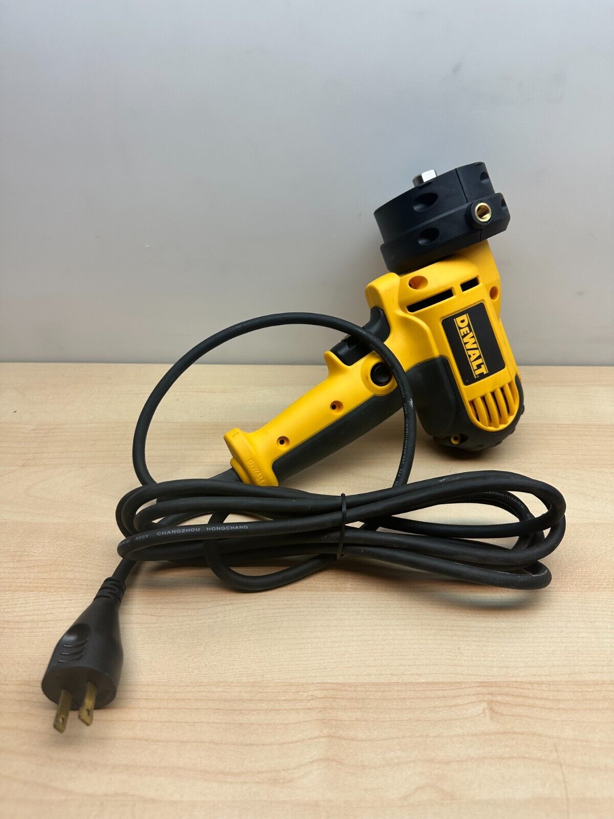 DEWALT DWE6401DS 5" VARIABLE SPEED DISC SANDER TOOL ONLY