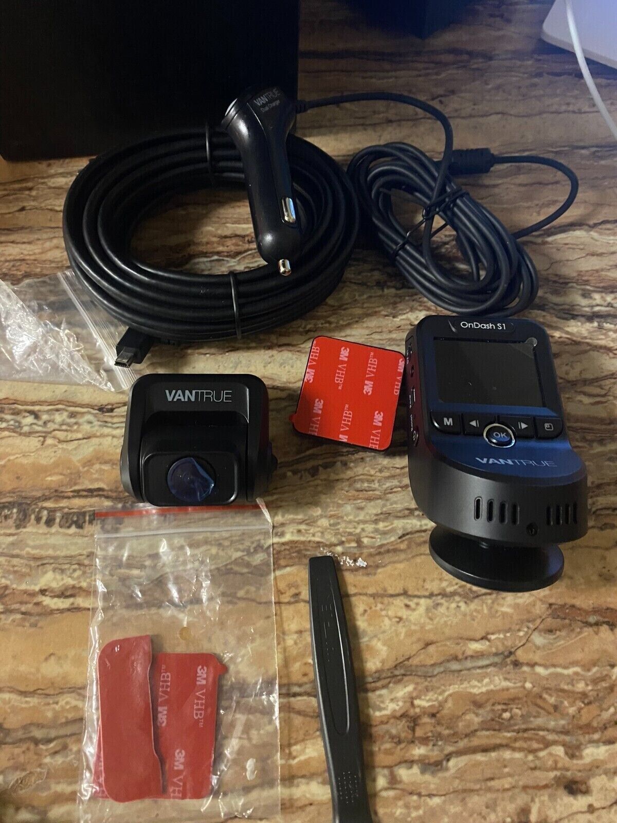 Vantrue OnDash S1 1080p Dash Cam w/ Rear Camera & Built-In GPS 256 GB